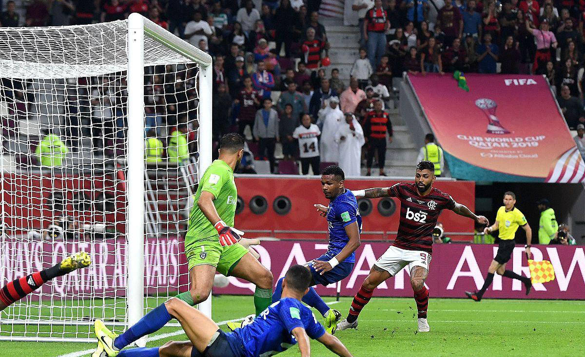 红牛车队轻取红牛二队,拉塞尔带队取胜 红牛车队轻取红牛二队,拉塞尔带队取胜