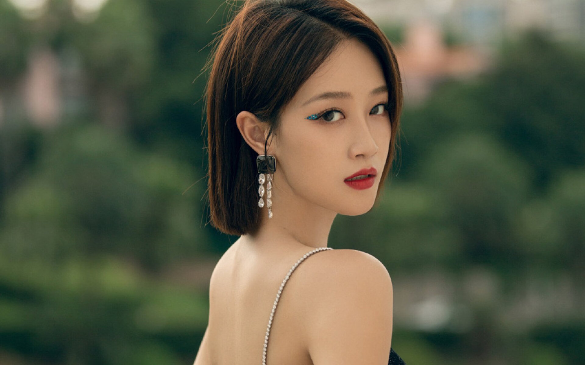 爱游戏官方-唯一性奇迹，法拉利史诗级碾压红牛，汉密尔顿关键制胜改写历史