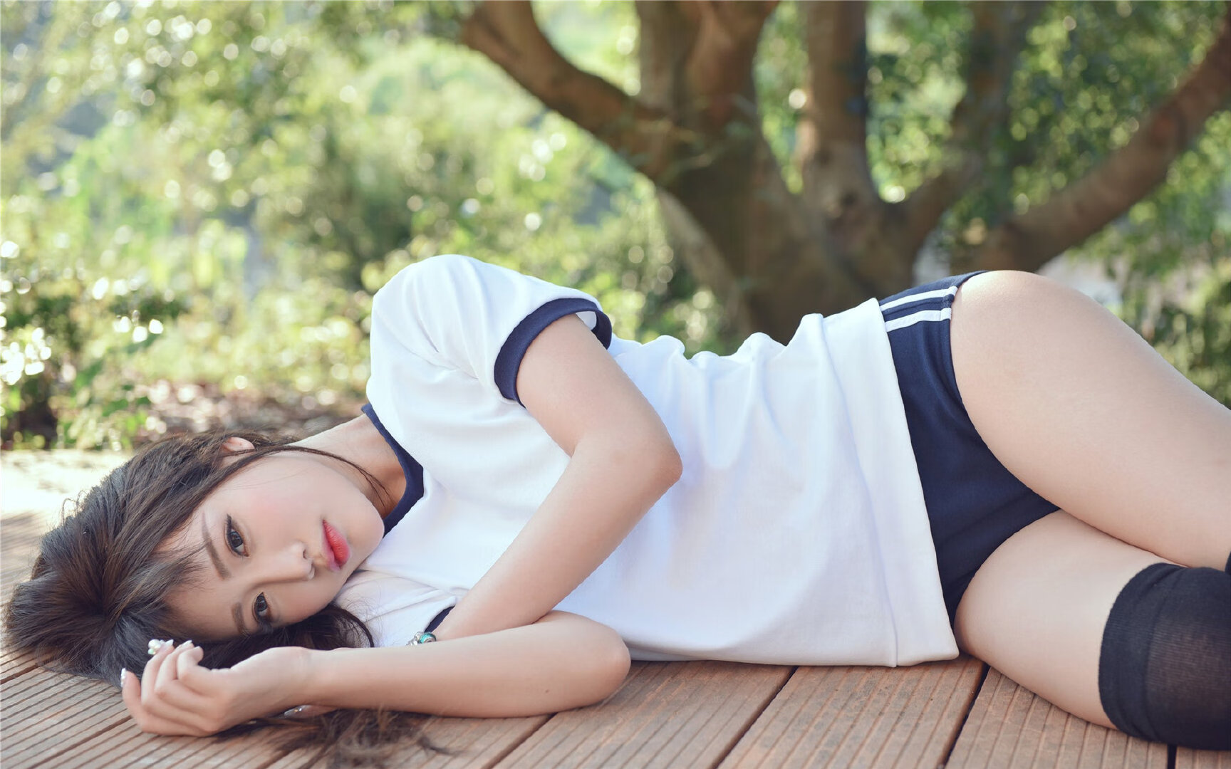 末节之王降临宝安体育馆，德罗赞接管比赛，篮网一波带走深圳队的跨国篮球想象