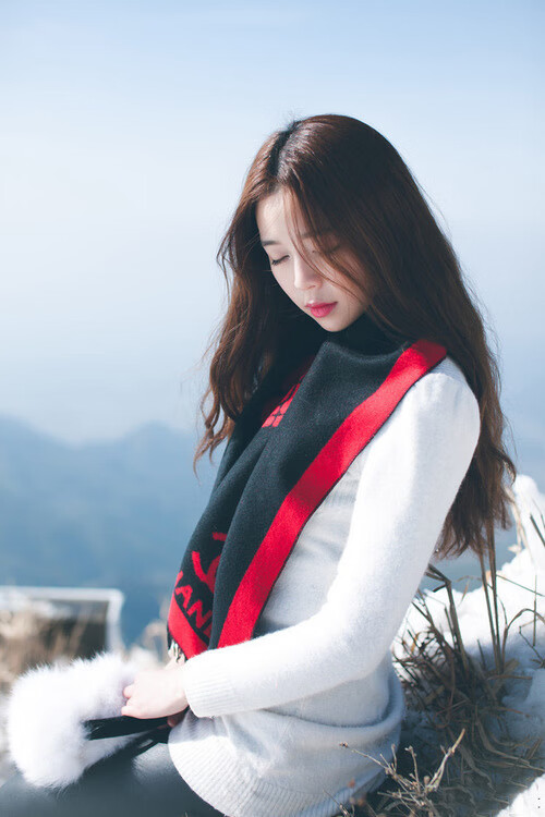 孤星耀诺坎普,法比尼奥一己之力导演,巴萨险渡贝蒂斯荆棘路