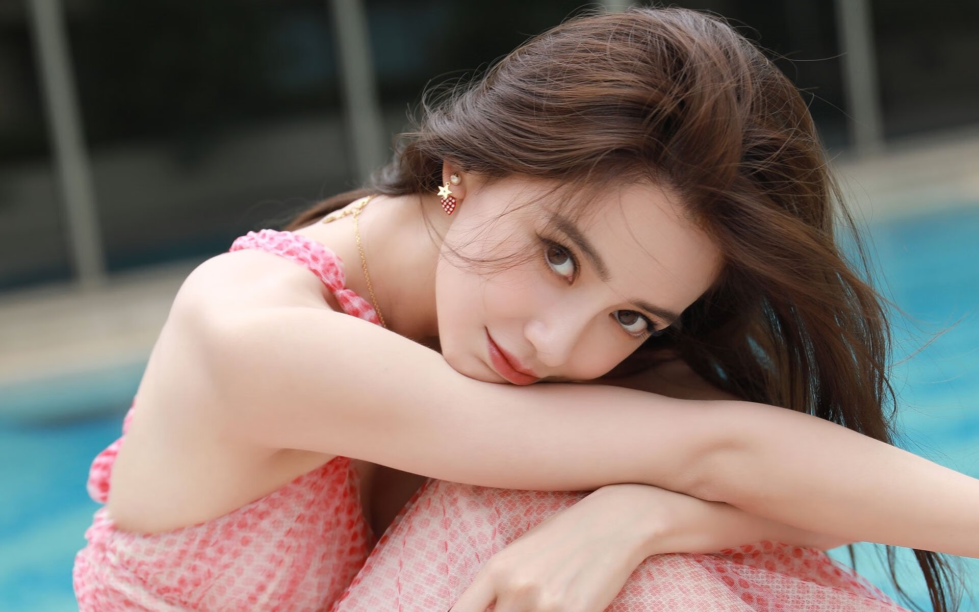 南美风暴撕裂北非防线，秘鲁奇兵阿拉巴淘汰赛一剑封喉