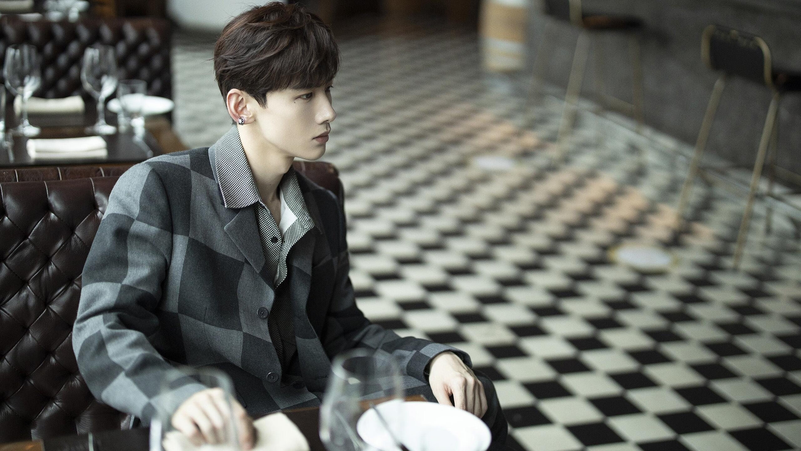 F1年度争冠焦点战，如马刺击溃魔术般的战略主宰