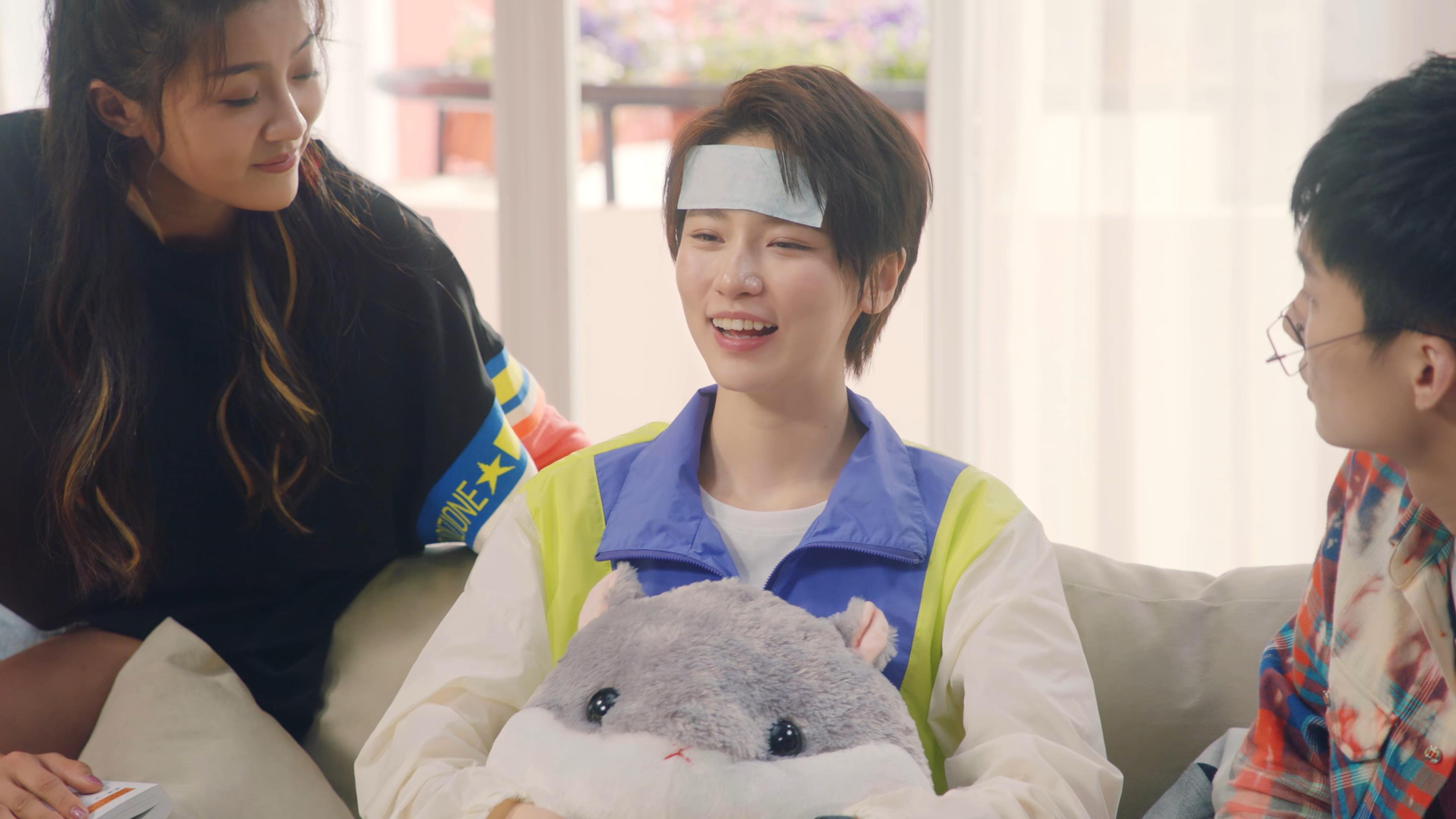 跨洋对决!塔图姆关键封盖锁定胜局,76人抢七险胜广东